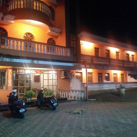 Palm Grove Hotel กาเวลอสซิม ภายนอก รูปภาพ